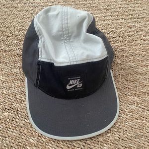 Nike SB 5 Panel Hat